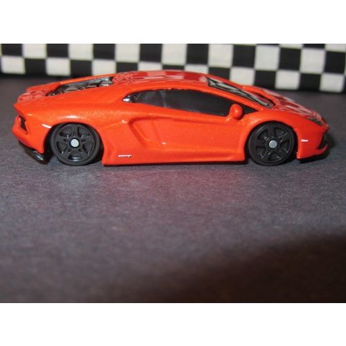 Maisto 1/64 Scale Lamborghini Aventador LP 700 - 4