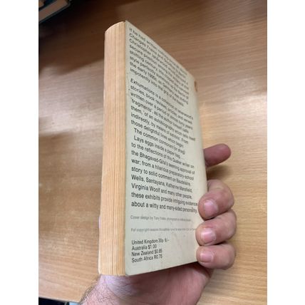 1969 CHRISTOPHER ISHERWOOD "EXHUMATIONS" PENGUIN PAPERBACK BOOK (P2)