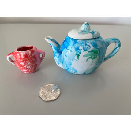 CERAMIC DOLLS MINIATURE TEA SET (HAND PAINTED)