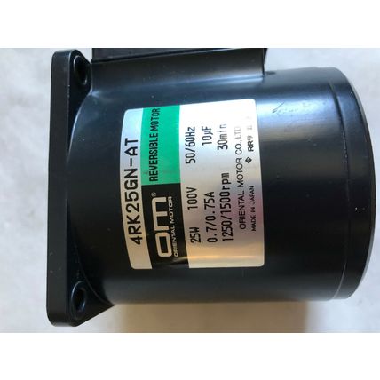 NEW OM ORIENTAL MOTOR 4RK25GN-AT REVERSIBLE MOTORS, 25 WATTS, 100 VAC,HC