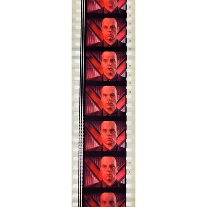 Pk GEB - W - MIX - C 053a . 1 STRIP OF 5 - 35MM FILM CELLS. ( )