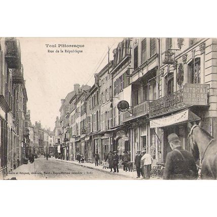 54 - TOUL - RUE DE LA REPUBLIQUE