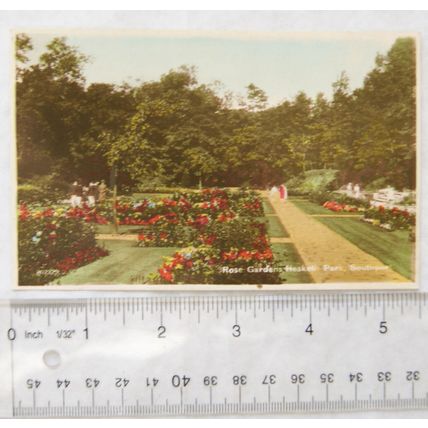 vintage postcard Rose Gardens, Hesketh Park, Southport