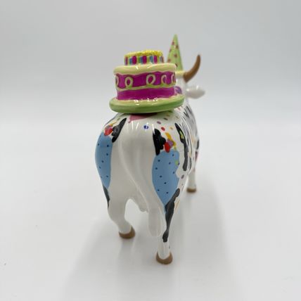 Cow Parade HAPPY BIRTHDAY TO MOO #7331 WESTLAND 2006 Cow Figurine Ceramic