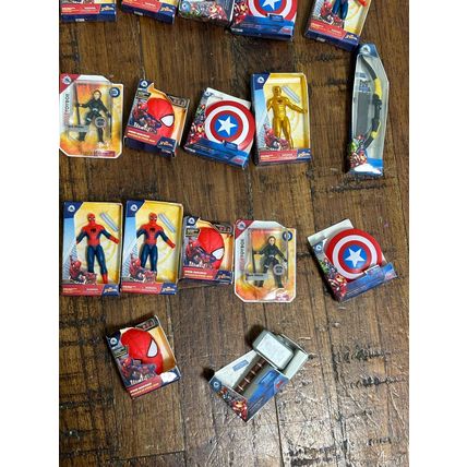 Lot 20 Plus Disney Minis Brands Shelves marvel Spiderman Thor Cars Lilo Stitch