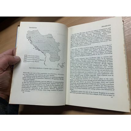 1968 "THE COMPANION GUIDE TO JUGOSLAVIA" TRAVEL VINTAGE HARDBACK BOOK (P5)