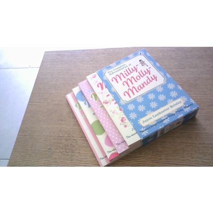 The Complete Adventures of Milly-Molly-Mandy. Joyce Lankester Brisley (Boxset)