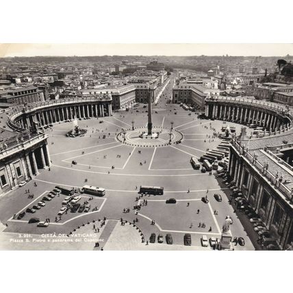 Roma Piazza S Pietro Italy Postcard posted 1961 VGC