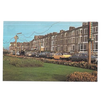 MARINE ROAD EAST, MORECAMBE , Lancashire unused postcard Colourmaster =