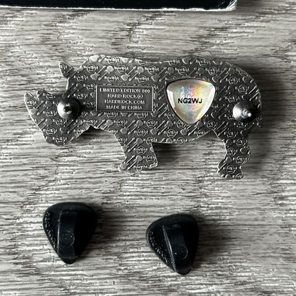 Hard Rock Cafe PRETORIA South Africa 3D Rhinoceros Pin Closed BADGE VGC LE CARD