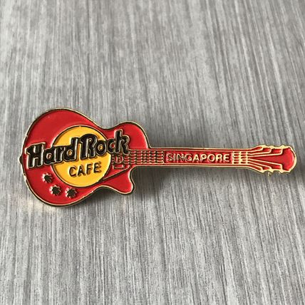 SINGAPORE RED GIBSON LES PAUL GUITAR HI TAI PEBBLE BACK Hard Rock Cafe PIN VGC