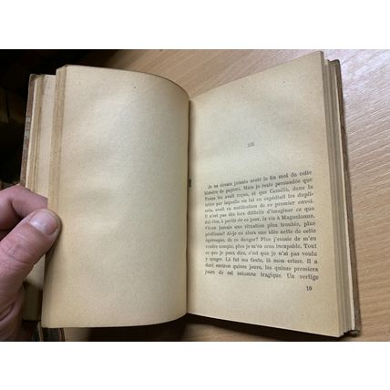 RARE* 1ST EDITION 1926 PIERRE BENOIT "ALBERTE" FRENCH FICTION BOOK (P3)