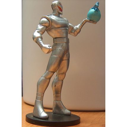 ULTRON FIGURINE marvel comics / disney - made in Vietnam