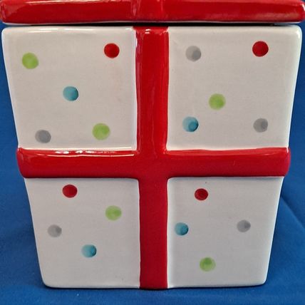 Christmas PRESENT Gift COOKIE JAR Canister Candy Bowl Polka Dot 6 3/4" Ceramic