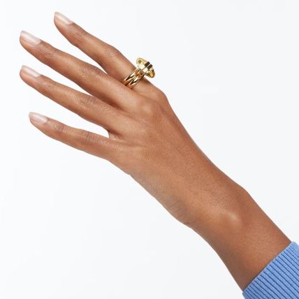 SWAROVSKI Lucent Two Piece Crystal Magnetic Ring - NEW in Box