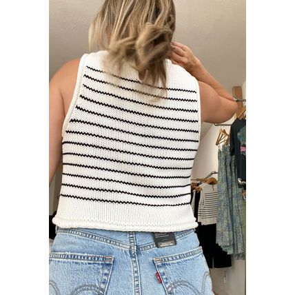 Black Stripe Raw Edge Crew Neck Knitted Vest
