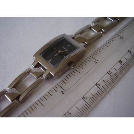 Watch Ladies Rectangular Stainless Steel Quartz Wristwatch