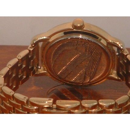 Pre-Owned Women’s Anne Klein AK/1392 Analog Fashion Watch