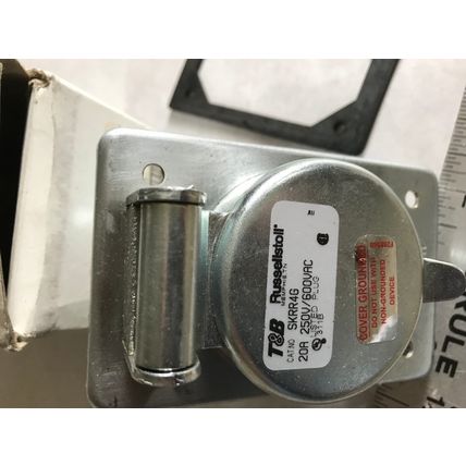new THOMAS & BETTS SKRR4G,T&B SKRR4G RECEPTACLE, 20 A, 250/600 vac,EQ