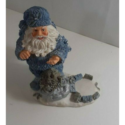 8 in Santa figure with Santa in blue