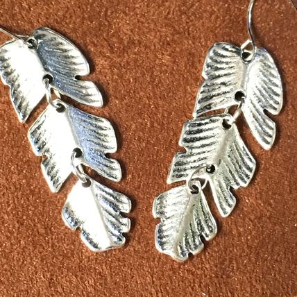 Earrings, Silver Tone Articulated Leaves #406 USA Seller