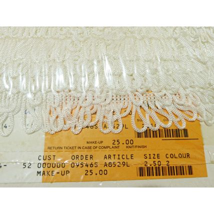 Looped Fringe Trim 2.5cm white 25 metres BT Conso Company
