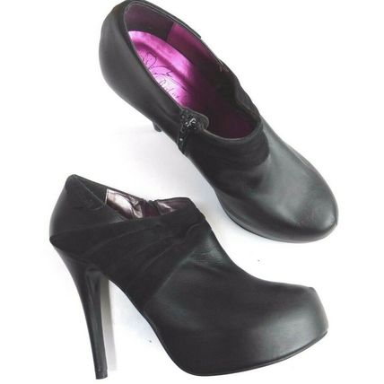 RED OR DEAD 100% Leather Black Shoes Ankle Boots 40 / 7 UK