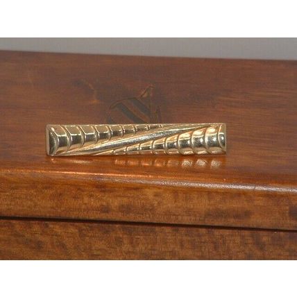 Pre-Owned Vintage Gold Tone 3 D Etched Tie Bar