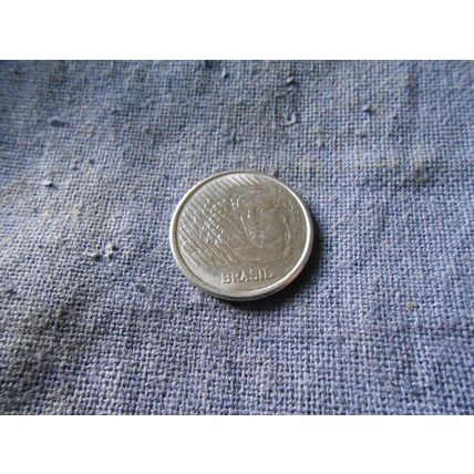 1997 BRAZIL 10 CENTAVOS COIN.
