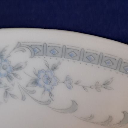 Vintage Sheffield BLUE WHISPER Porcelain FRUIT/Dessert BOWL Cereal Sauce 5 5/8"