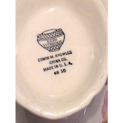 Edwin M Knowles Blossom Time Vtg 1940's Serving Gravy Boat & Dish - Chip Flaw