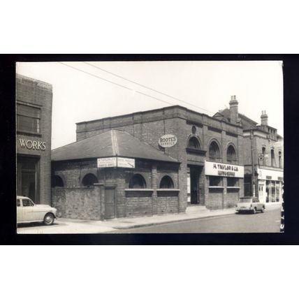 tm5239 - London United Tramways Sub-Station London Road Kingston - photograph