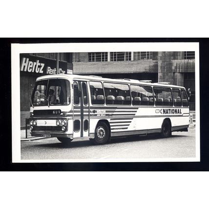 tm2963 - Wessex & Wells National Coach - BKH 920K - photograph