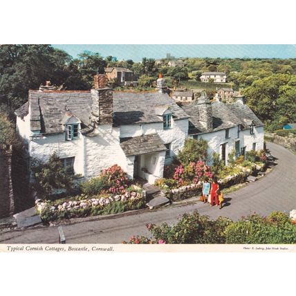 Cornish Cottages Boscastle Cornwall Postcard posted 1984 VGC