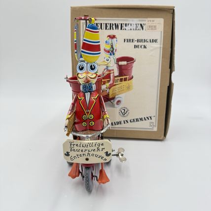 Fire Brigade Duck Tin Toy Germany Wilesco #280 Blechspielzeug Windup Works Boxed
