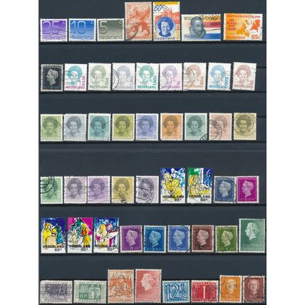 562 Stamp Selection - Netherlands - Used Hinged