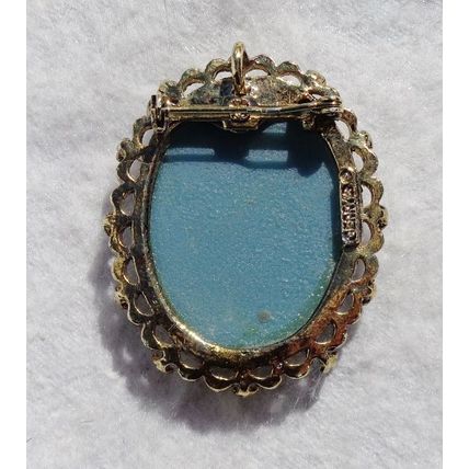 Female Cameo Brooch Pendant Combo Gerrys Pin Blue