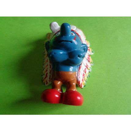 Indian Chief smurf with coloured feathers