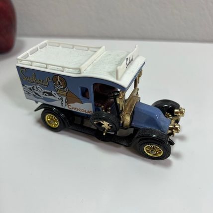 Matchbox Die-cast Y-25 1910 Renault Type Ag Models Of Yesteryear Truck Toy Car
