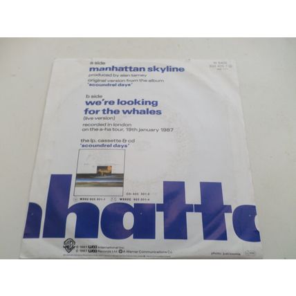 2 x a-ha 7" Singles - Touchy/Hurry Home W 7749 - Manhattan Skyline/We`re Lookin