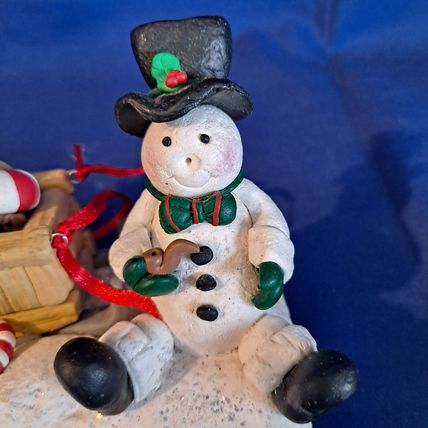 Studio 33 SNOWMAN Christmas STOCKING HOLDER Mantel Hanger Hook Resin Cast Iron