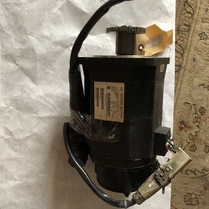 KAWASAKI MRM21201H AC SERVO MOTOR 3000rpm,(PLASTIC DAMAGED),BS