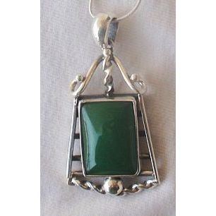 Green agate pendant