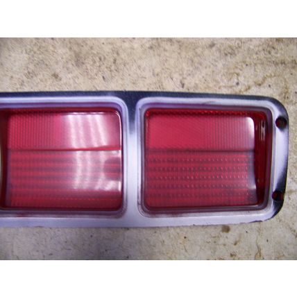 1972 PLYMOUTH FURY III RH TAILLIGHT LENS