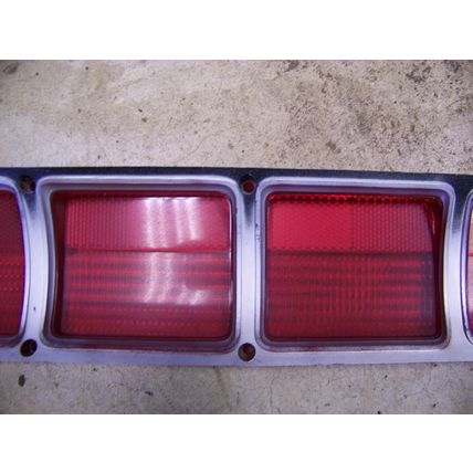 1972 PLYMOUTH FURY III RH TAILLIGHT LENS