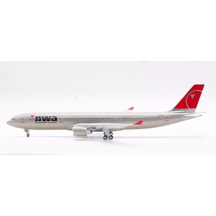 A330-323 NORTHWEST AIRLINES N806NW W/STAND WB MODELS B333806NW 1/200