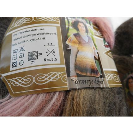 batik Design Angora Gold knitting yarn wool 3 x 100gram balls + 1 part used