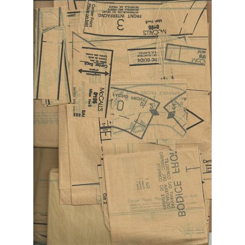 McCalls 8495 Sewing Pattern Misses Dress 5 Styles & Tie Belt Size 6 Used
