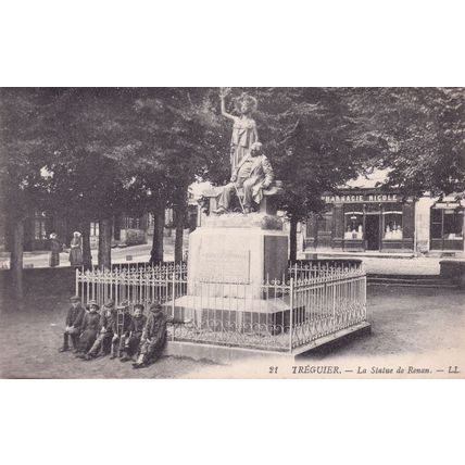 Children at Treguier Statue Pharmacy Chemist Old French Postcard