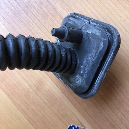 Volvo V70 XC70 S80 V60 Front Door Wiring Rubber Bellows 31288878